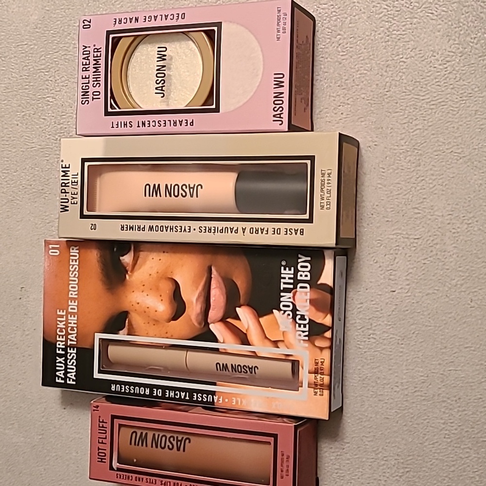 JASON WU MAKEUP BUNDLE OF 4 ITEMS